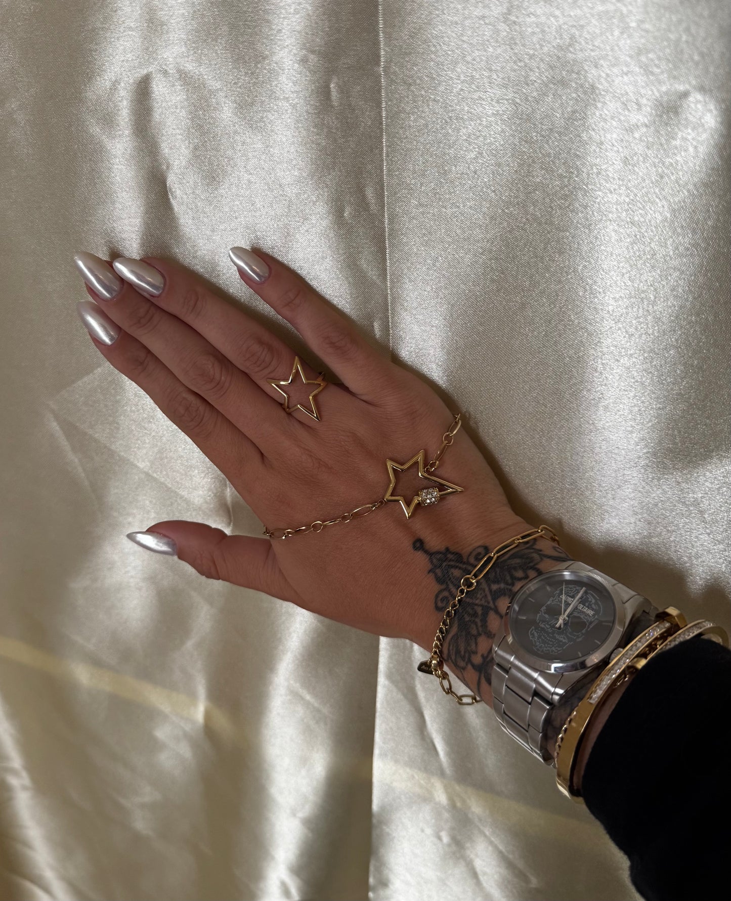 Bracelet B