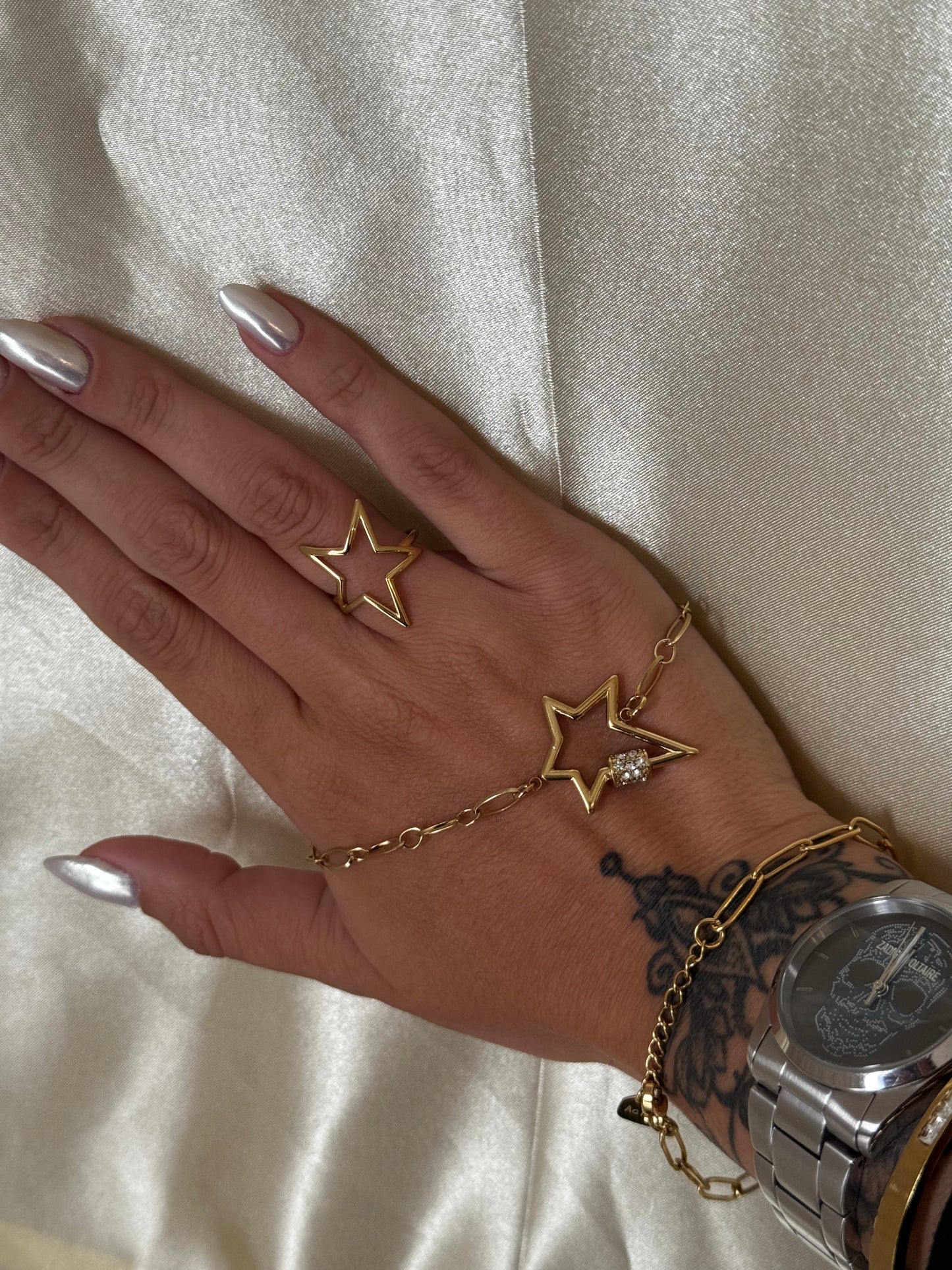 Bracelet B